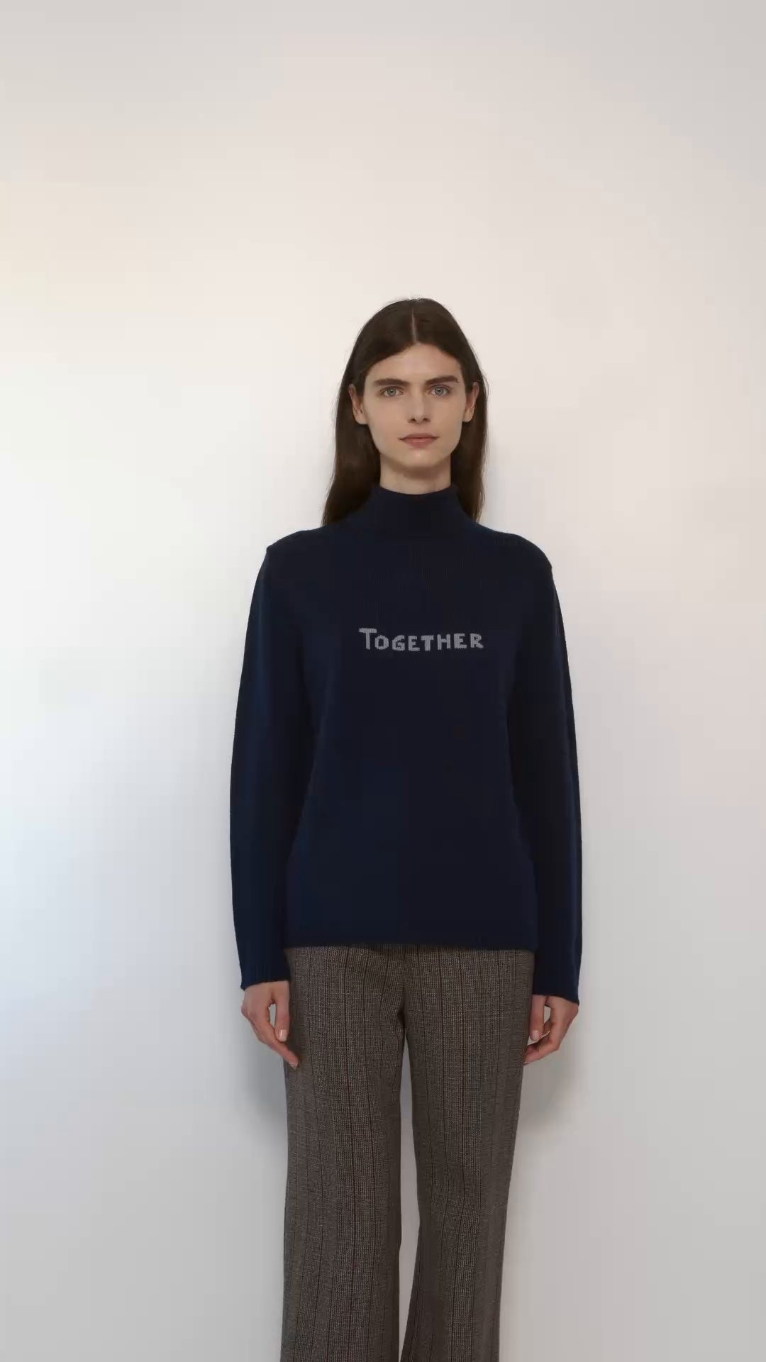 women wearing blue jumper video 